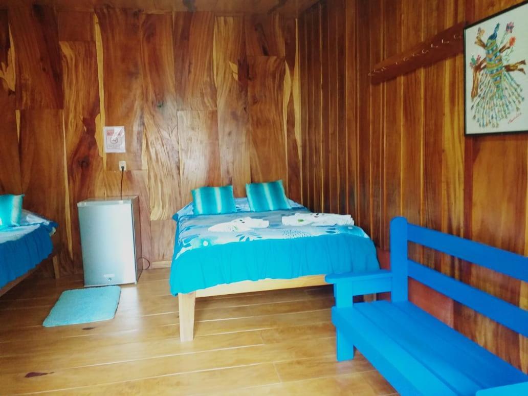 Pension Y Cabinas Colibri B&B Costa Rica Monteverde 외부 사진