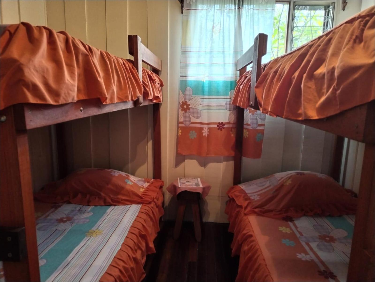 Pension Y Cabinas Colibri B&B Costa Rica Monteverde 외부 사진
