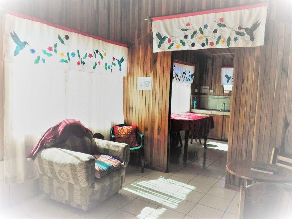 Pension Y Cabinas Colibri B&B Costa Rica Monteverde 외부 사진