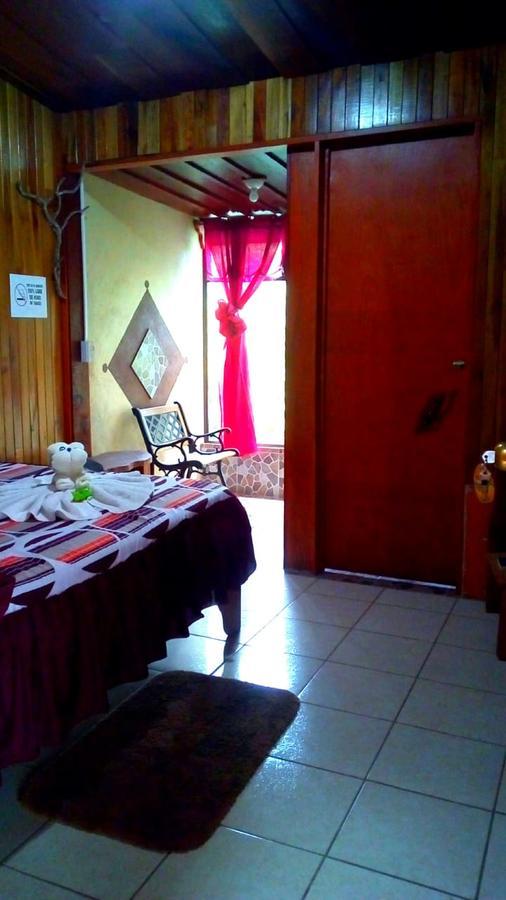 Pension Y Cabinas Colibri B&B Costa Rica Monteverde 외부 사진