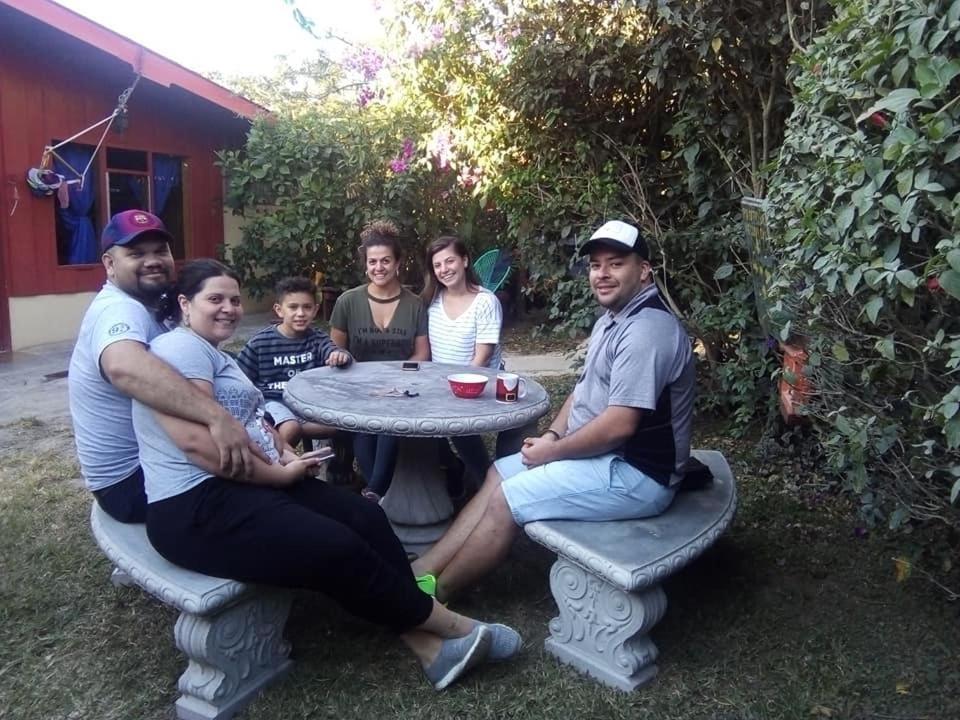 Pension Y Cabinas Colibri B&B Costa Rica Monteverde 외부 사진